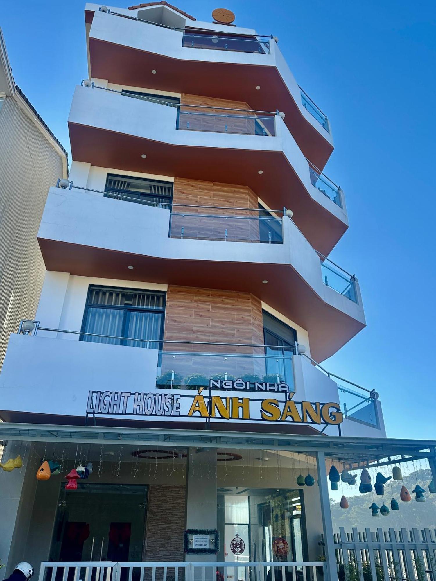 Khach San Anh Sang - Light House Hotel Dalat Luaran gambar